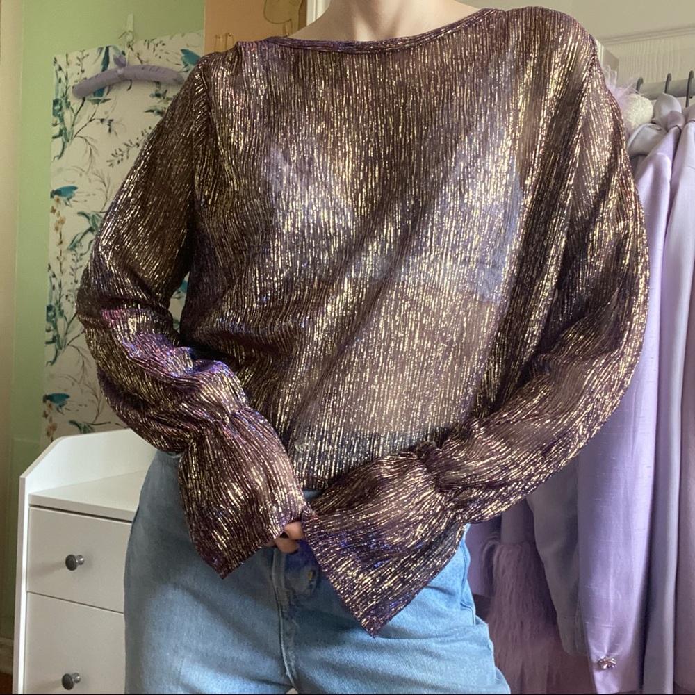 ✨SOLD!✨fun purple top 💜